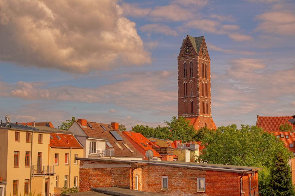 Haus Stoertebeker Apartment Wismar Bagian luar foto