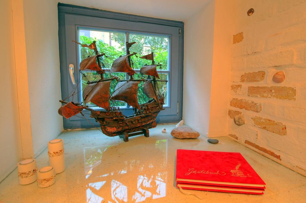 Haus Stoertebeker Apartment Wismar Bagian luar foto